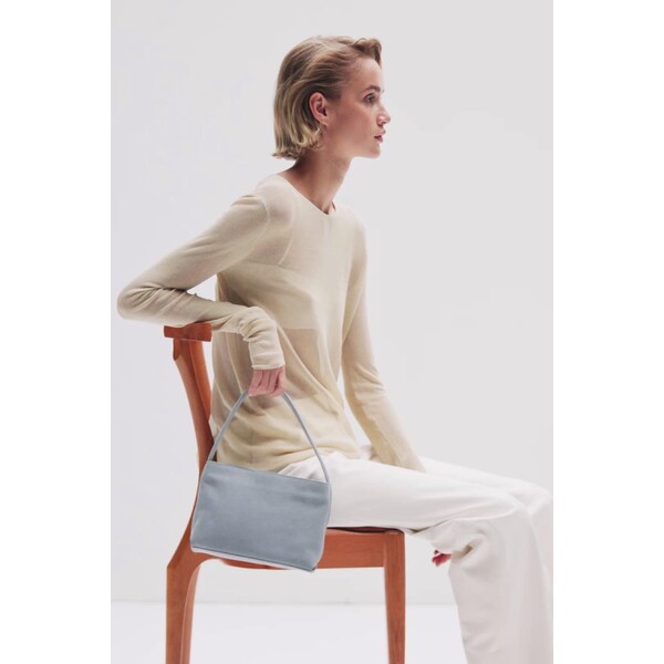 Massimo Dutti Zamszowa torebka na ramię 06972641-106