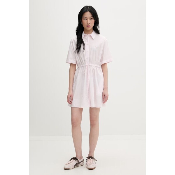 Tommy Jeans sukienka koszulowa bawełniana  różowa w paski DW0DW20617