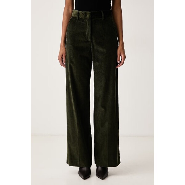 Weekend Max Mara spodnie damskie sztruksowe WKDTANIA  zielone high waist 2625136012600