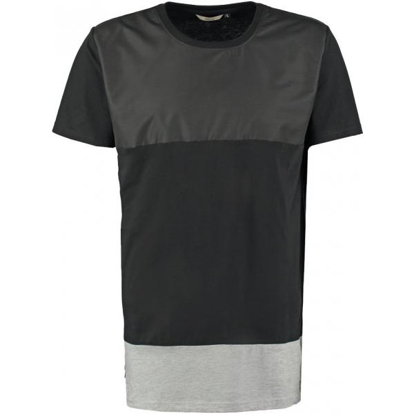 Revolution T-shirt basic black RE622O00G-Q11