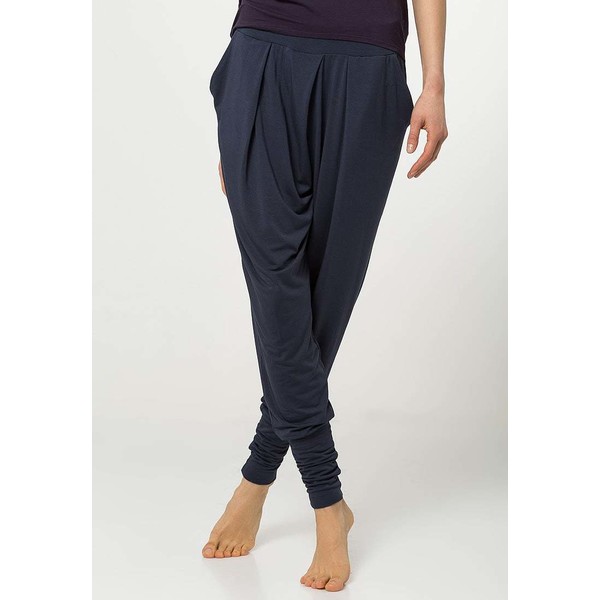 Curare Yogawear Spodnie materiałowe night-blue CY541E00G