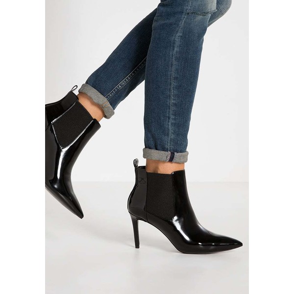 Office ANGLE Ankle boot black OF211N006