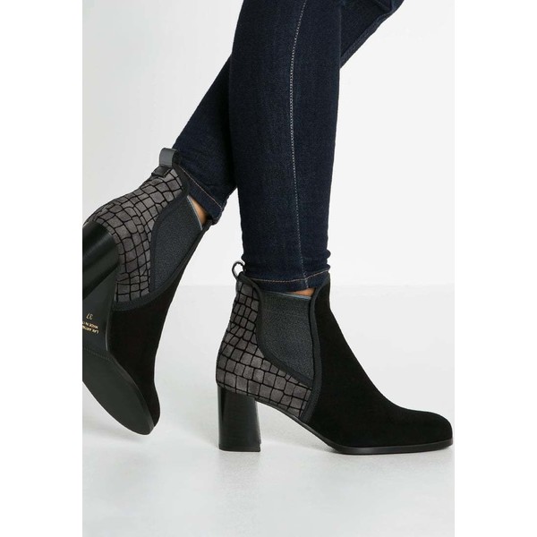 Maripé Ankle boot nero M2811N026