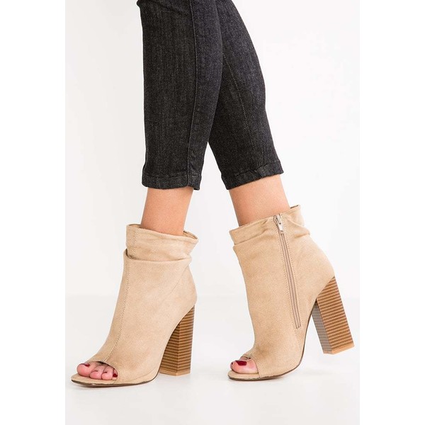 Missguided Ankle boot sand M0Q11N01D