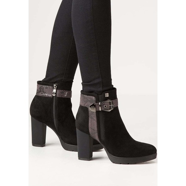 Laura Biagiotti Ankle boot black LB311N01C