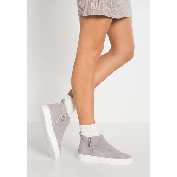 KMB SORRY Ankle boot nube/plata KM111N01G