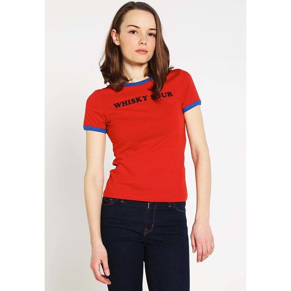 Noisy May Petite NMHARVEY T-shirt z nadrukiem red NM521D00G