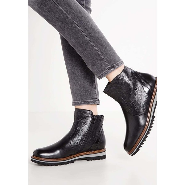 Be Natural Ankle boot black B0I11N000