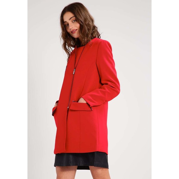 Morgan GAD Krótki płaszcz red M5921H025