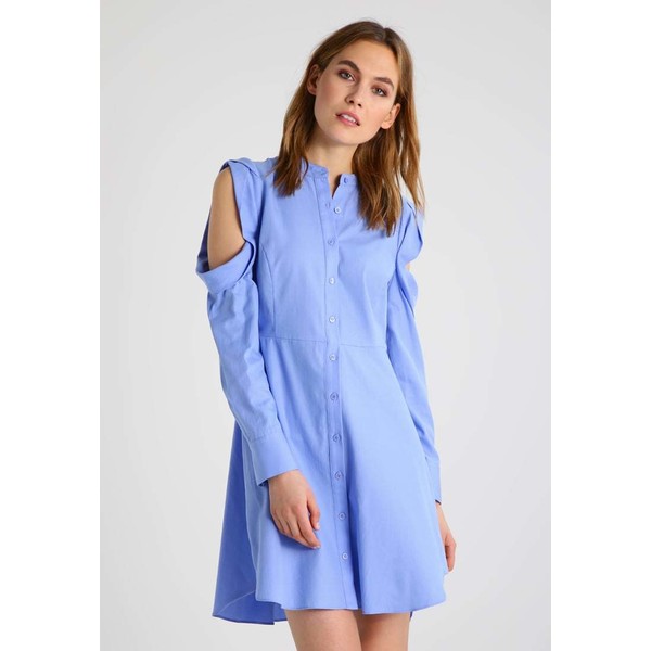 BCBGMAXAZRIA Sukienka koszulowa light french blue MX121C04P