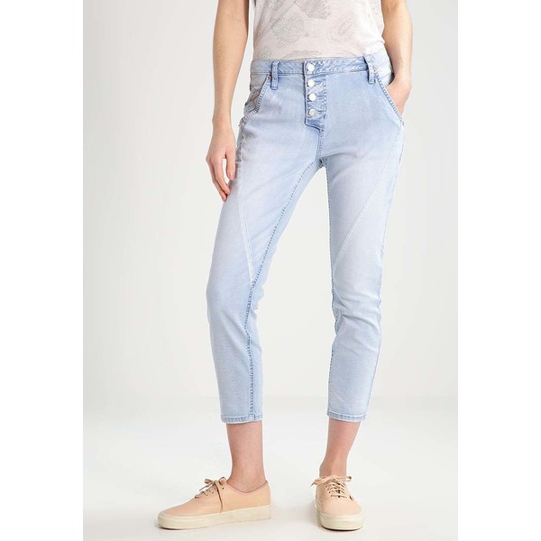 Opus LEVY Jeansy Relaxed fit light blue PC721N025