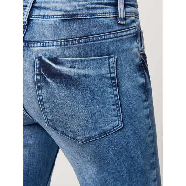 Mohito Dopasowane jeansy DENIM COLLECTION RK421-50J