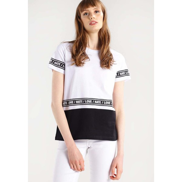 TWINTIP T-shirt z nadrukiem black/white TW421DA90