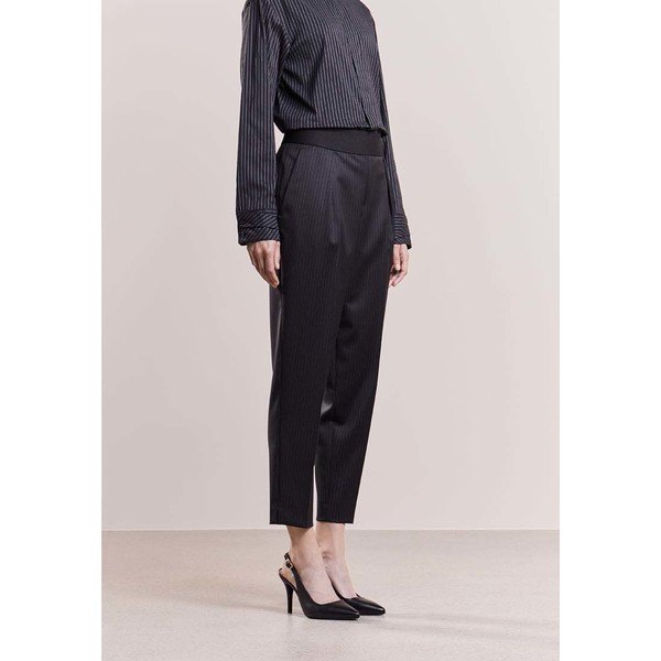 Strenesse PARISSA Spodnie materiałowe black grey melange S0821A010