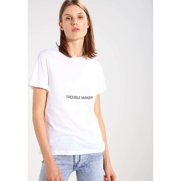 Moss Copenhagen TROUBLE ADDI T-shirt z nadrukiem white/black M0Y21D00Y