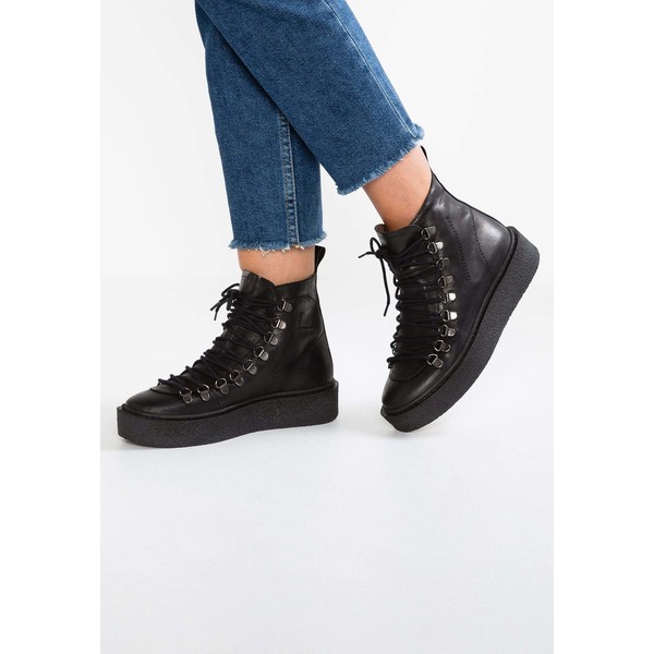 Weekend Ankle boot pull up nero W0111N00G