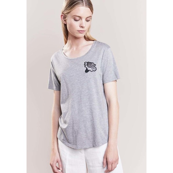Hope ONE T-shirt z nadrukiem grey melange H4221D00I