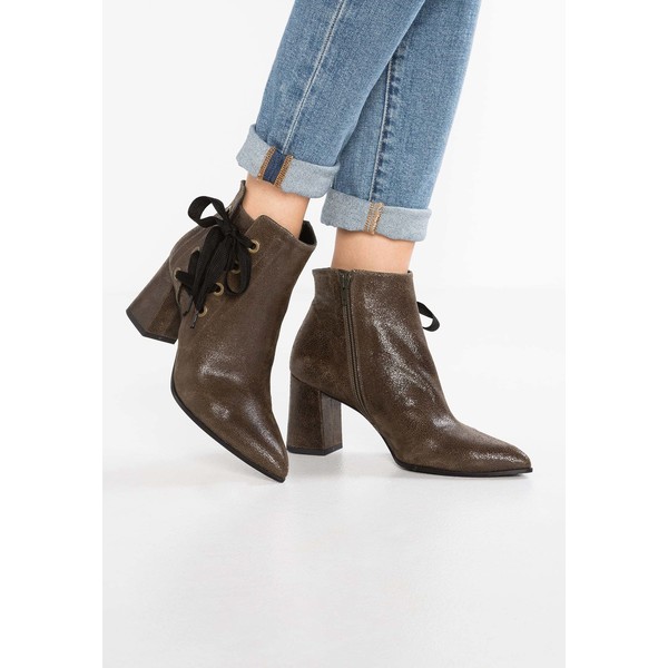 Paco Gil CLAIRE-MAX Ankle boot irene army PA211N00P