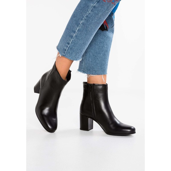 Unisa Ankle boot black UN111N02O