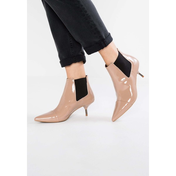 Topshop MONICA POINTED Ankle boot nude TP711N05S