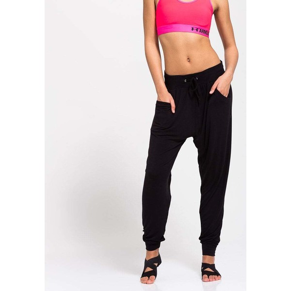 Curare Yogawear LONG LOSE Spodnie treningowe black CY541E000