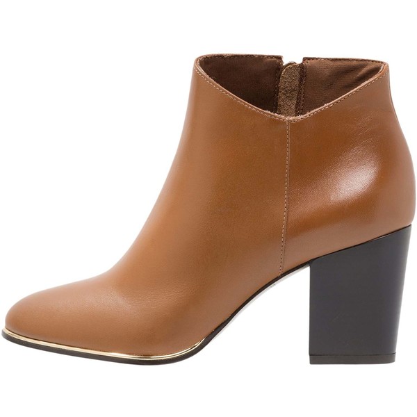 Andre RIKA Ankle boot camel ANB11N00B