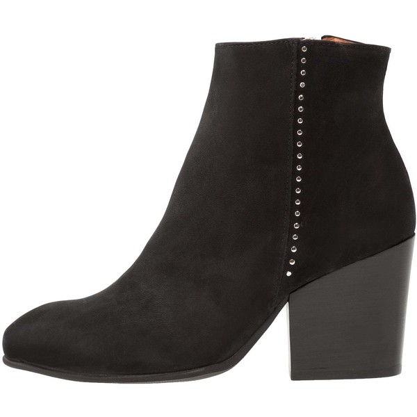 Selected Femme SFAMBER HEEL STUDS Ankle boot black SE511N014