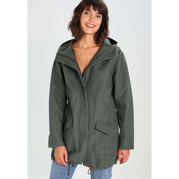 Abercrombie & Fitch Parka olive A0F21H005
