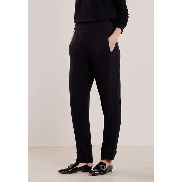 Bruuns Bazaar ANNI Spodnie materiałowe black BR321A01C