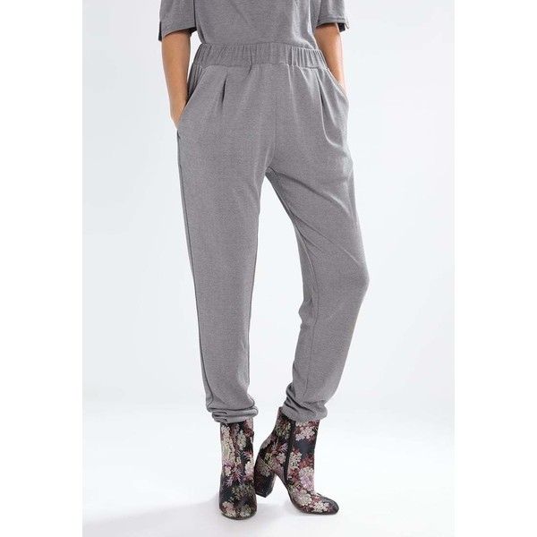 Saint Tropez Spodnie materiałowe grey S2821A01O