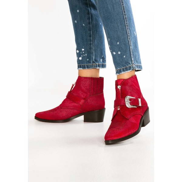 Topshop AMAZING WESTERN Ankle boot red TP711N069