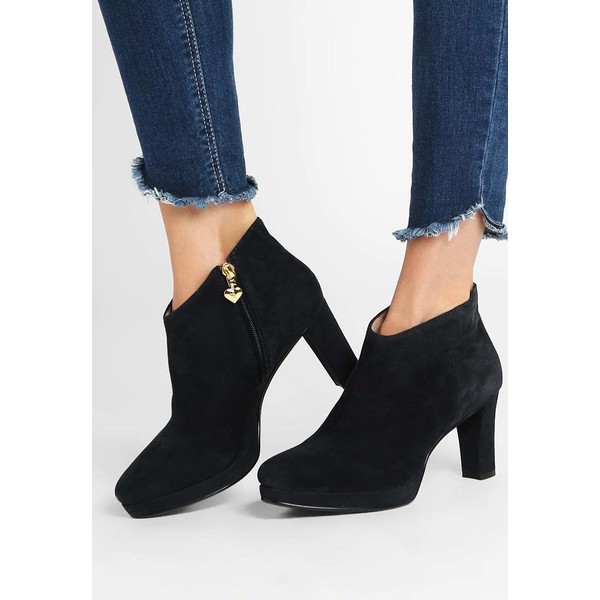 Tamaris Heart & Sole Ankle boot navy TAD11N000