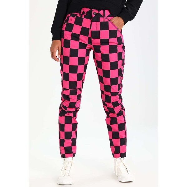 G-Star PHARRELL WILLIAMS ELWOOD X25 3D BOYFRIEND Spodnie materiałowe rebel pink/black ao GS121A0HN