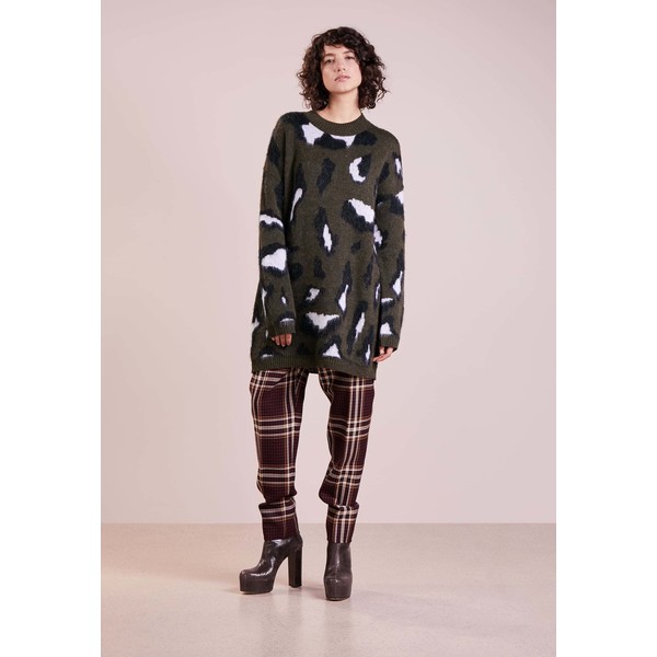 The Editor LEOPARD LONG Sweter military THH21I001