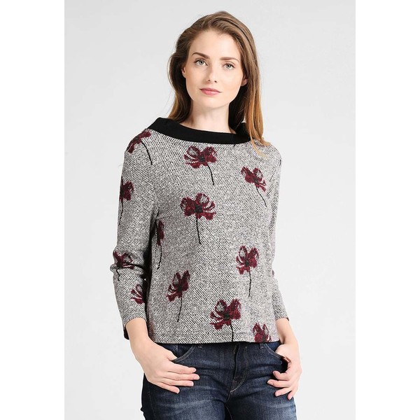 one more story Sweter black multi color ON921J00C