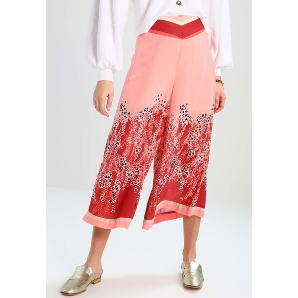 Free People OFF THE GRID PRINTED CULOTTES Spodnie materiałowe red FP021A01D