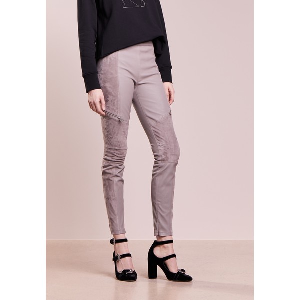 KARL LAGERFELD Spodnie skórzane silver gray K4821A00Q