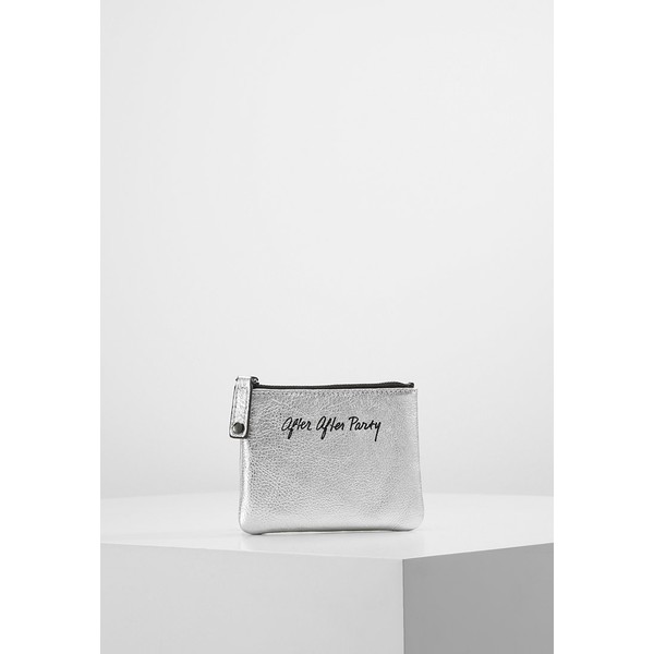 Rebecca Minkoff BETTY POUCH AFTER THE PARTY Portfel silver RM651F00O