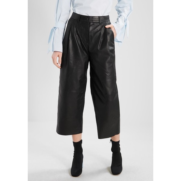 Selected Femme SFSIMONE CROPPED PANT Spodnie skórzane black SE521A0AT