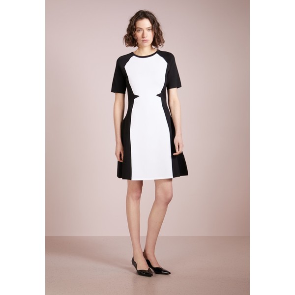 KARL LAGERFELD FLARE DRESS Sukienka dzianinowa black/white K4821C014