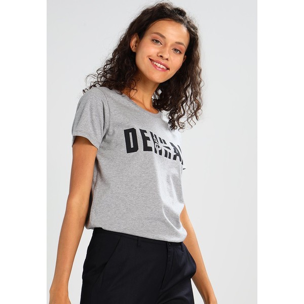 Denham T-shirt z nadrukiem grey marl DE421D01R