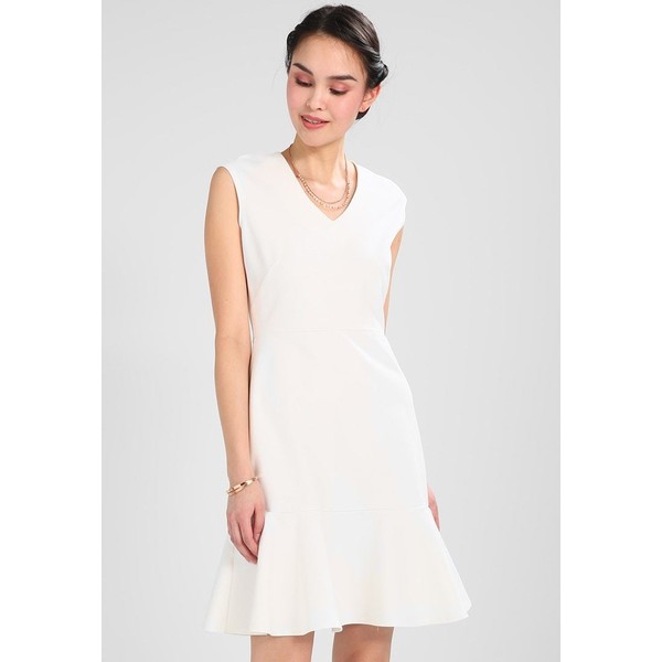 Closet Sukienka z dżerseju white CL921C0FM