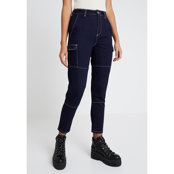 Topshop RAW UTILITY MOM Jeansy Relaxed Fit indigo TP721N0BE