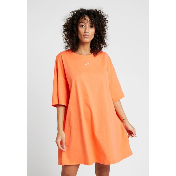 Nike Sportswear DRESS Sukienka z dżerseju turf orange/white NI121C017