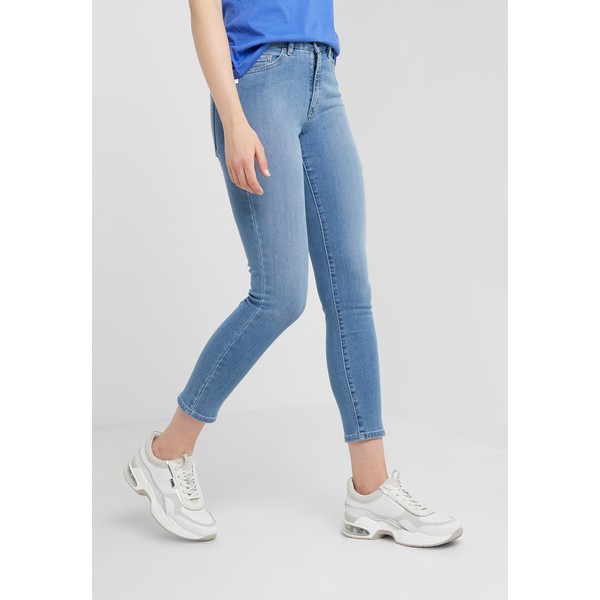 BOSS Jeansy Skinny Fit bright blue BO121N03H