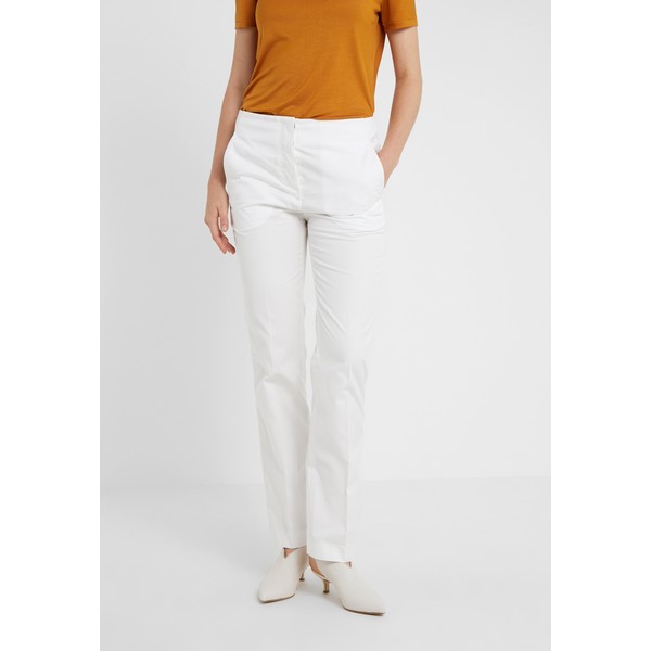 By Malene Birger AINO Spodnie materiałowe soft white BY121A041