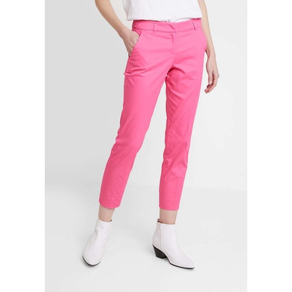 TOM TAILOR Spodnie materiałowe carmine pink TO221A09L