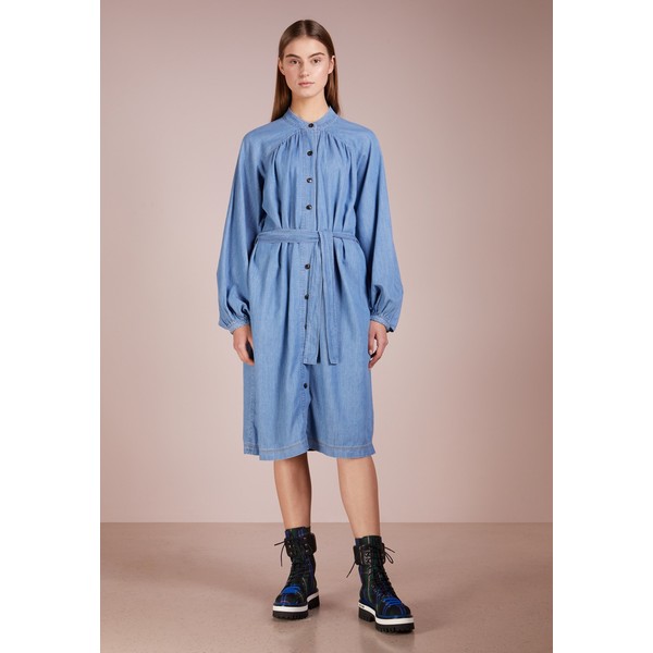 CLOSED PIPER Sukienka koszulowa mid blue CL321C00E