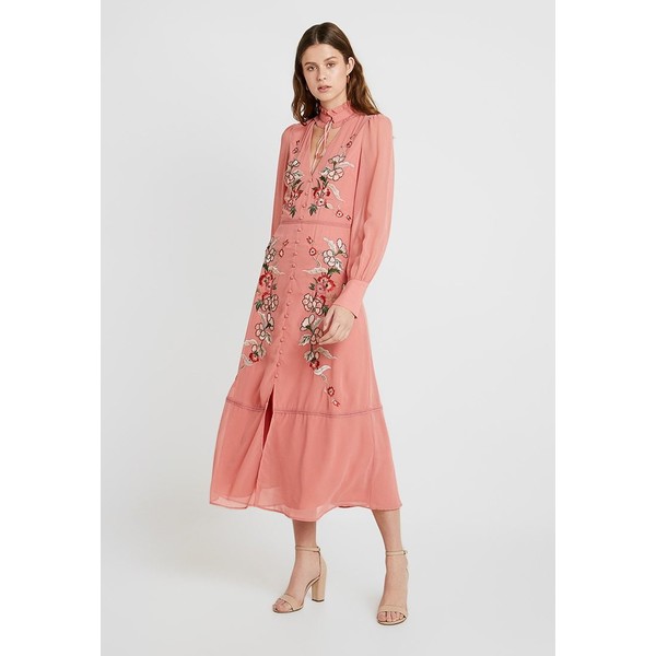 Hope & Ivy Tall EMBROIDERED LONG SLEEVE WITH FRILL COLLAR Suknia balowa blush HOM21C00Y